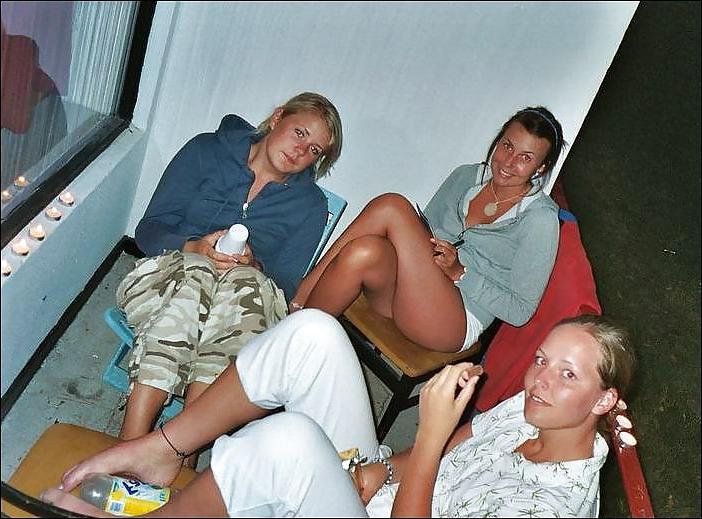 25P Teens on holiday