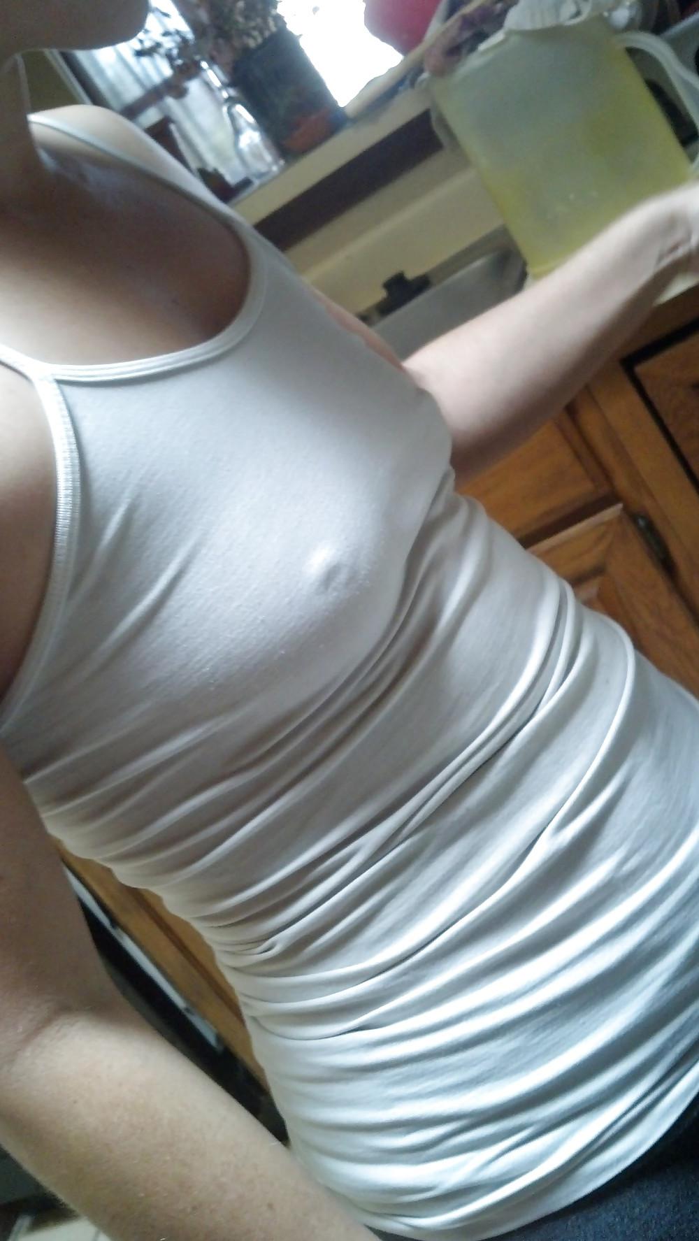 8P Sexy wife hidden cam