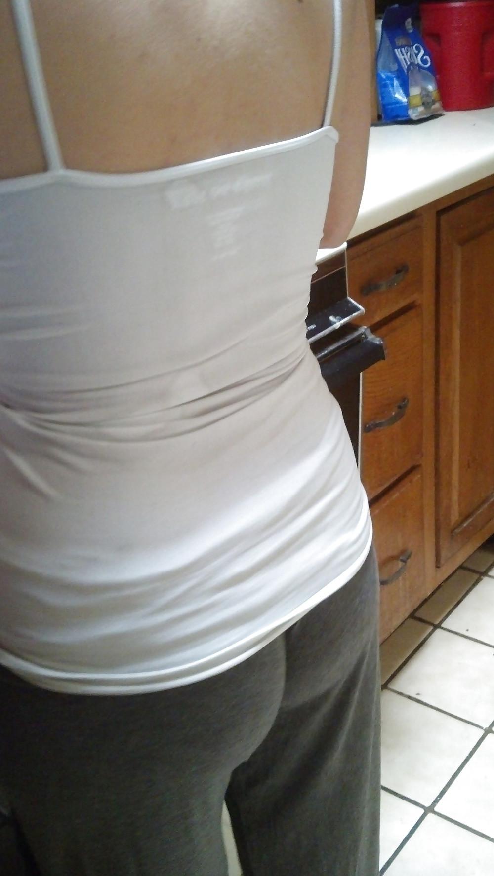 8P Sexy wife hidden cam