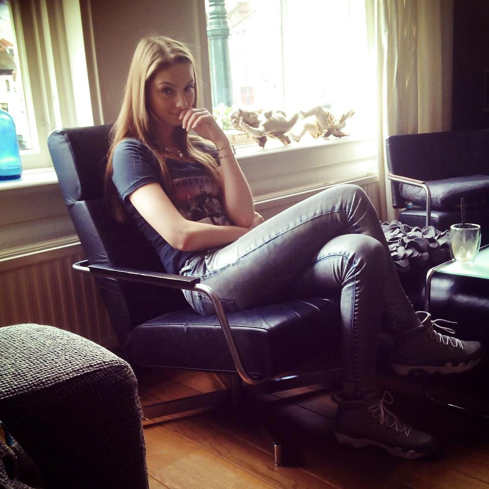 25P Dutch slut 30