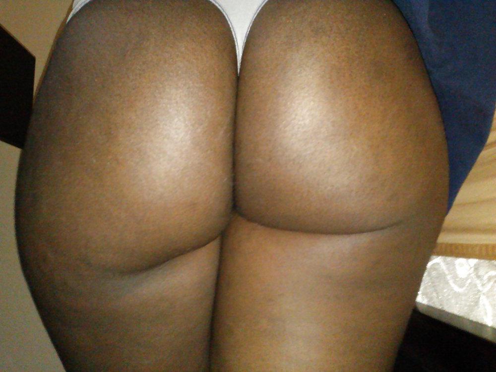 9P My home girl round ass