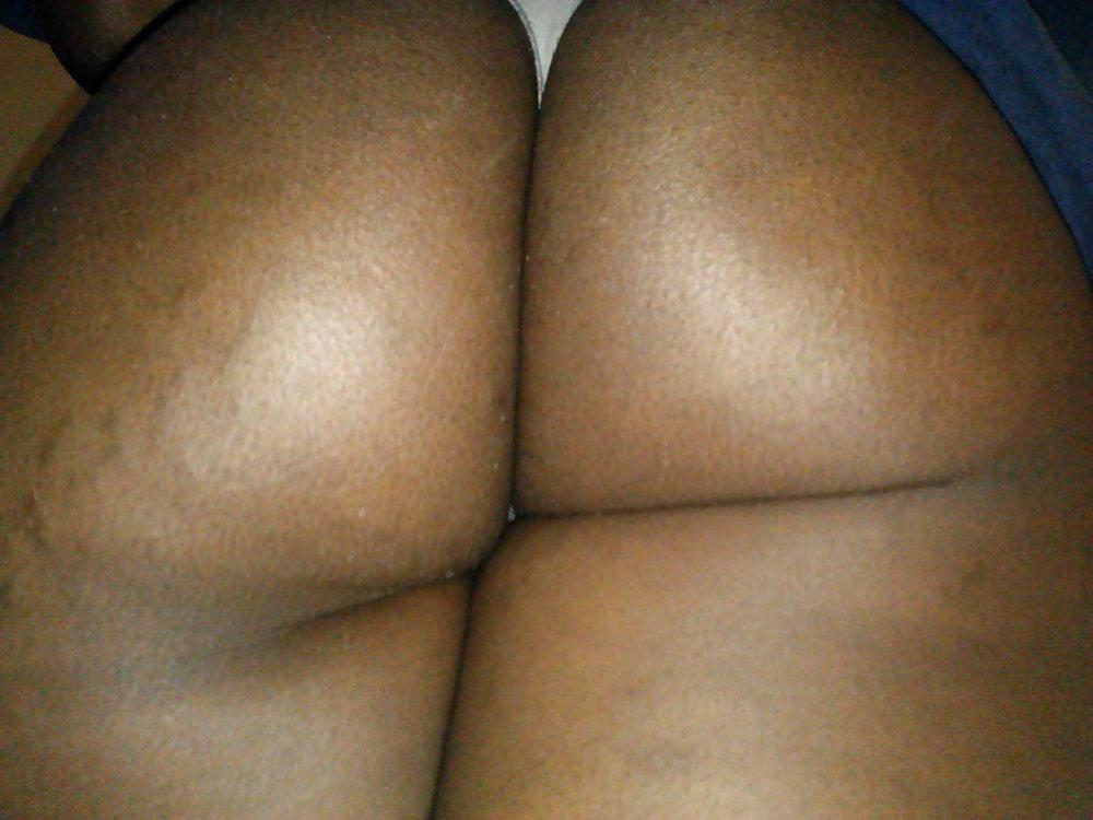 9P My home girl round ass