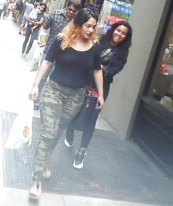 5P Candid tits 