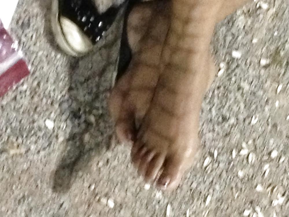 11P Candid indian feet