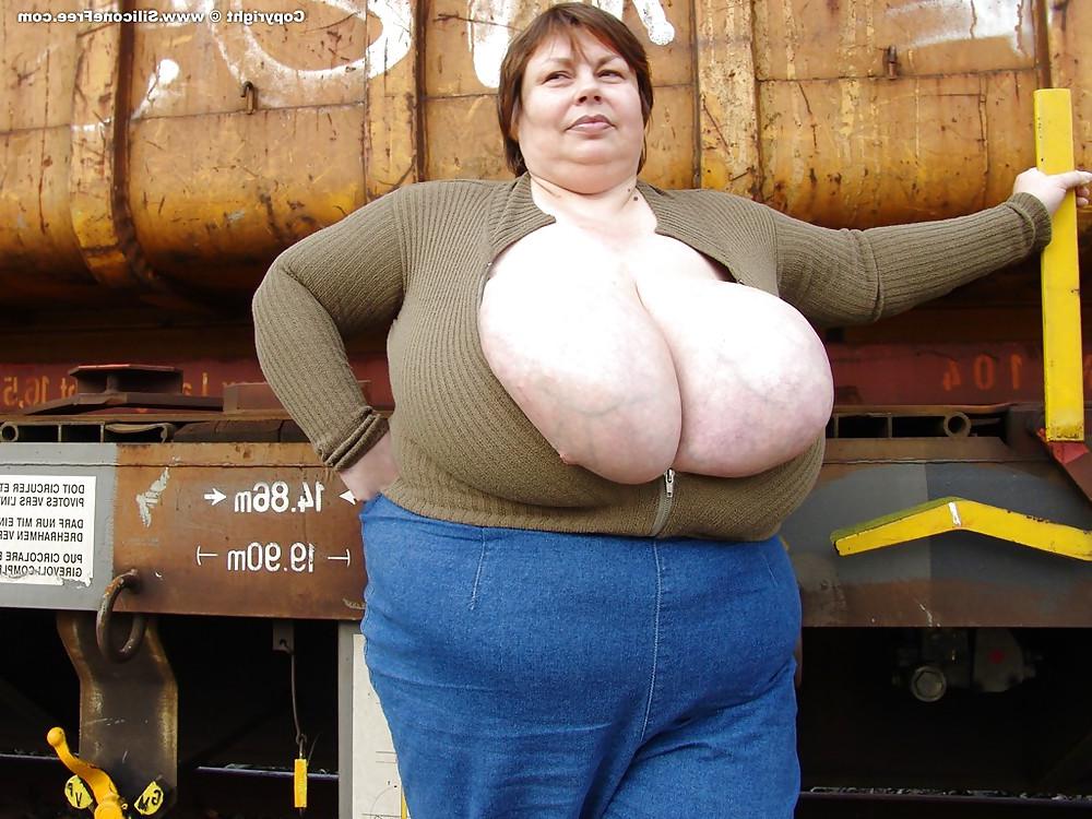 25P Big Boob Queens: Best Of the Best