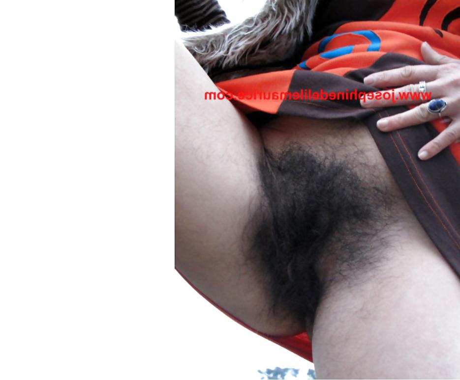 24P Best hairy pussy on the net