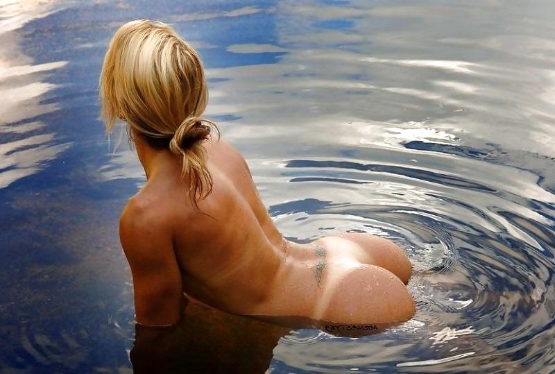 16P Hot Wife With Tan Lines Posing Naked At The Lake