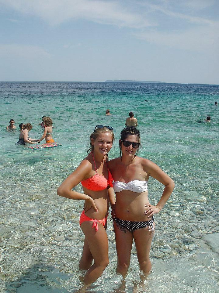 25P Canadian Sluts