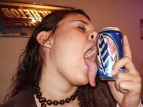 16P Sexy long tongues