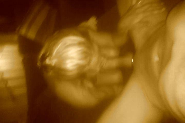 13P Sepia fuck...lekker thuis op de bank