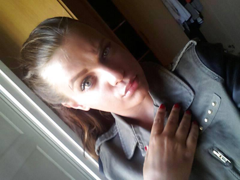 25P Dutch slut 32