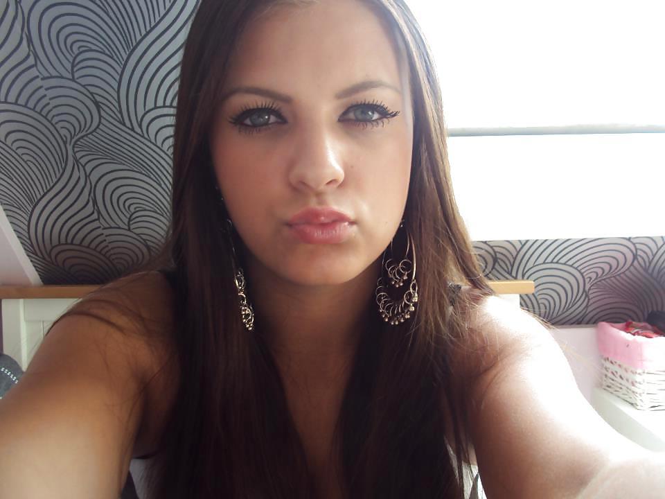 25P Dutch slut 32