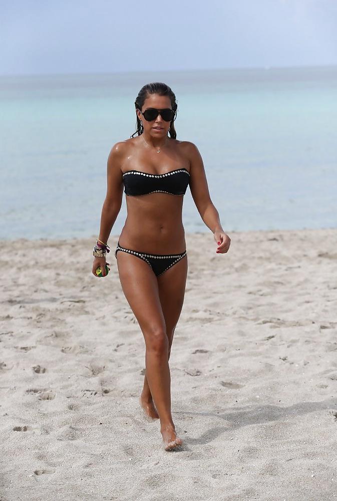 25P Sylvie van der Vaart - holiday in miami october 2013  pics2