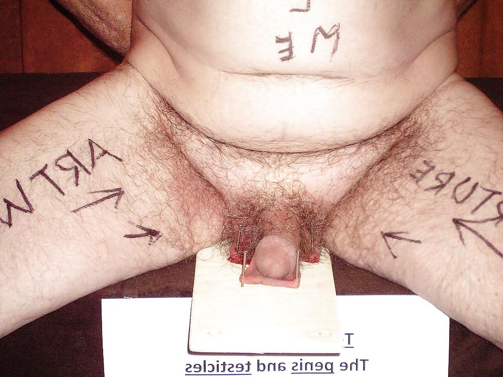 25P Naked male slave for rent. 