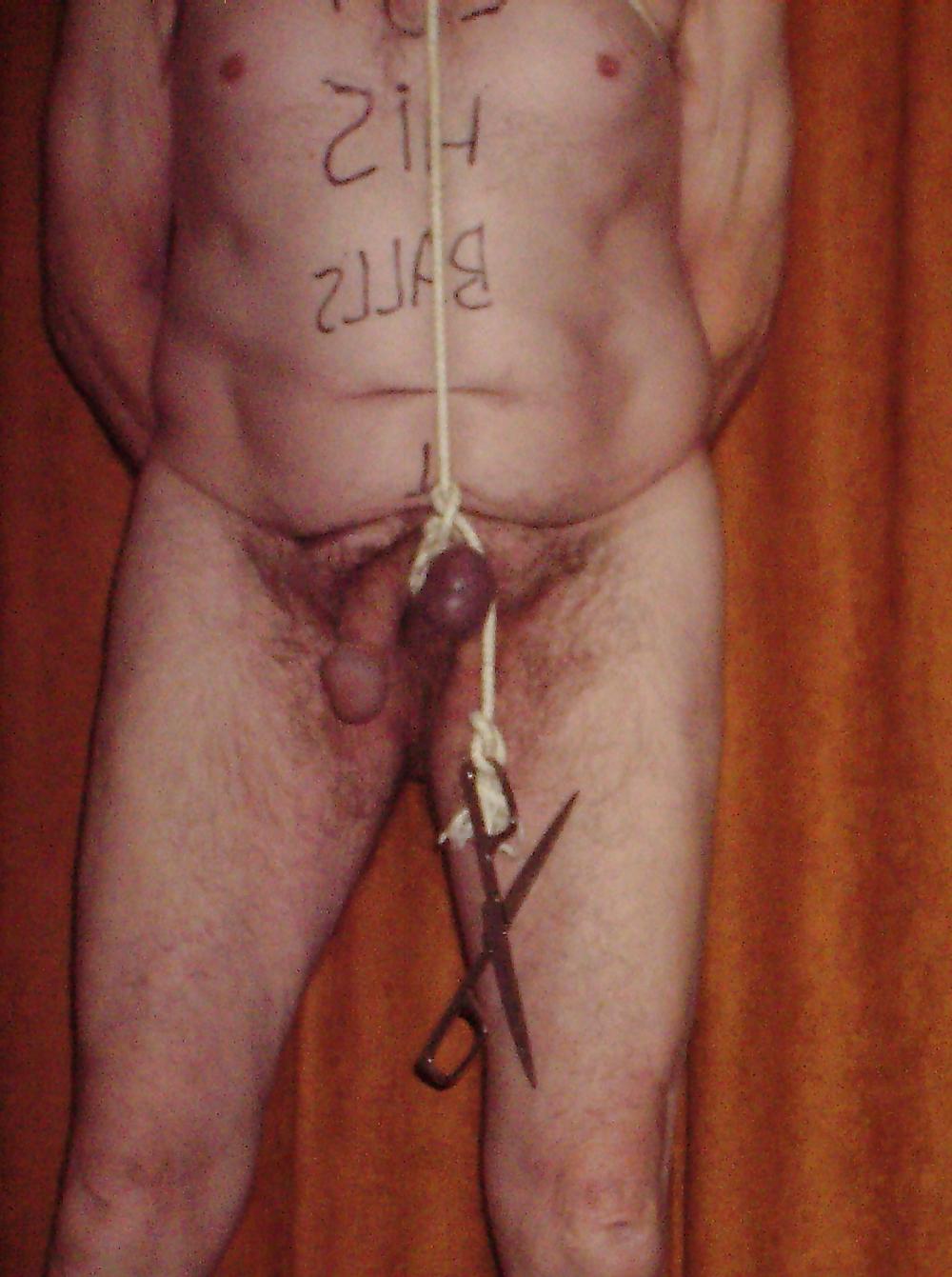 25P Naked male slave for rent. 