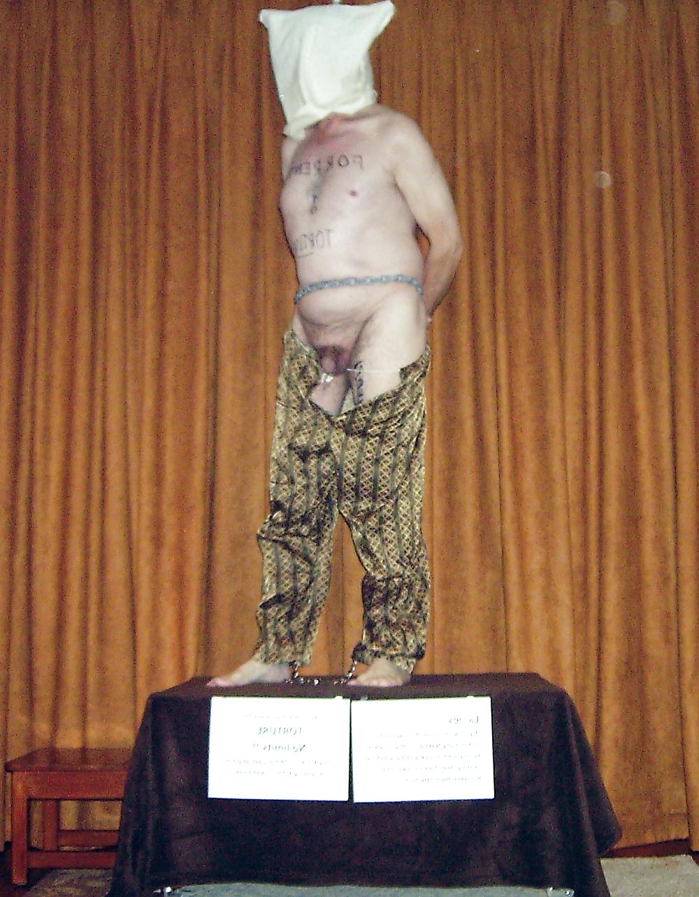 25P Naked male slave for rent. 