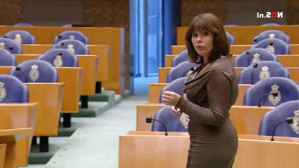 25P Dutch MILF news-reader Astrid kersseboom