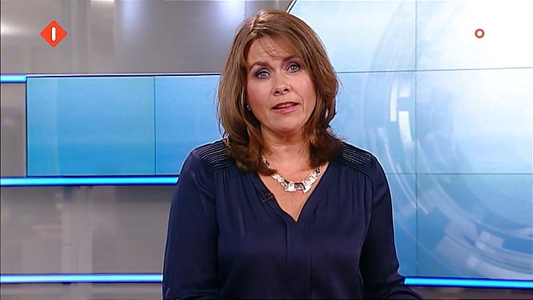 25P Dutch MILF news-reader Astrid kersseboom
