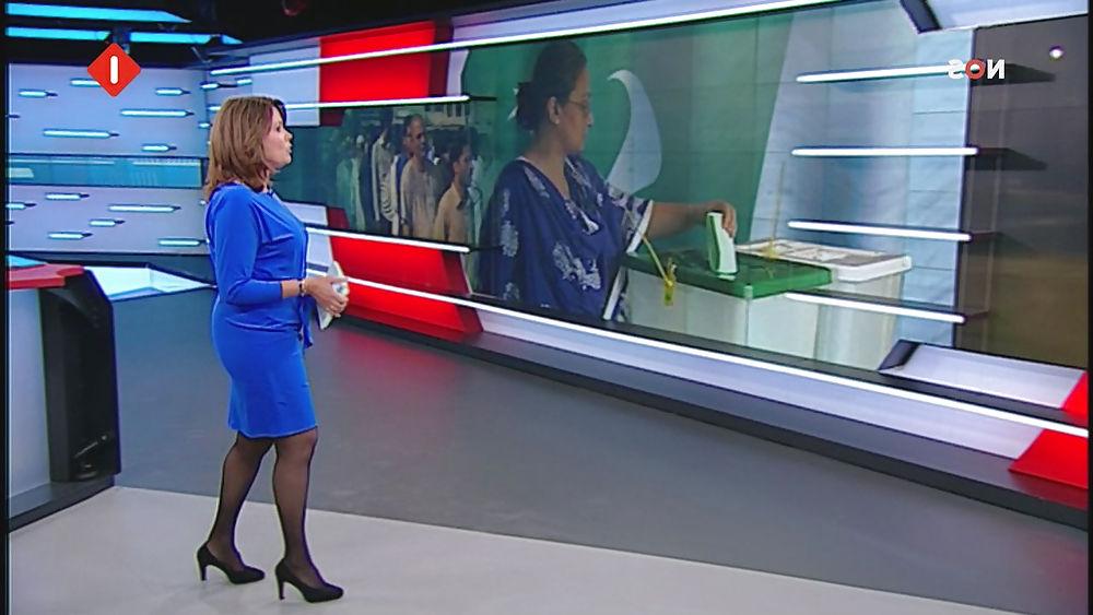 25P Dutch MILF news-reader Astrid kersseboom