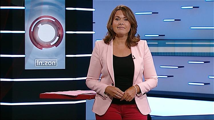 25P Dutch MILF news-reader Astrid kersseboom