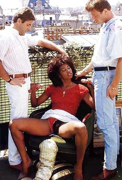 19P SH Retro Ladies prefer to stick two dicks at the same time