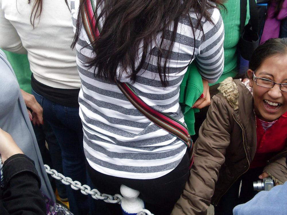 20P Culonas en calle