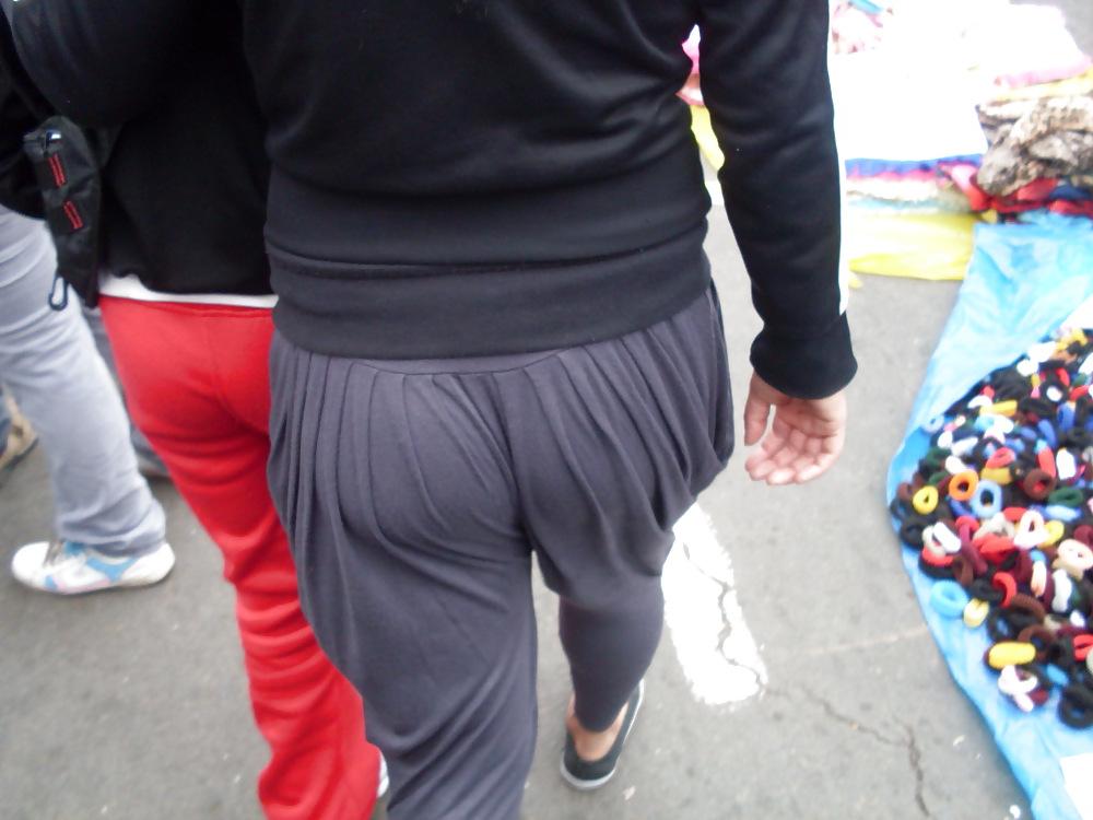 20P Culonas en calle