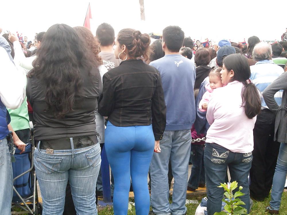 20P Culonas en calle