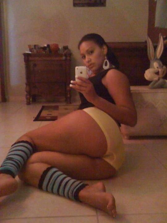 25P Latina ass is the best 3