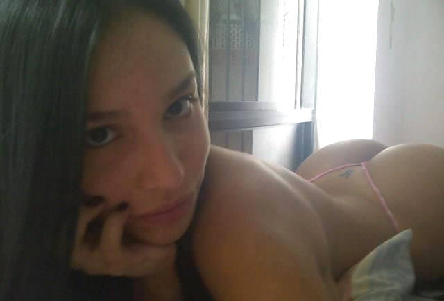 25P Latina ass is the best 3