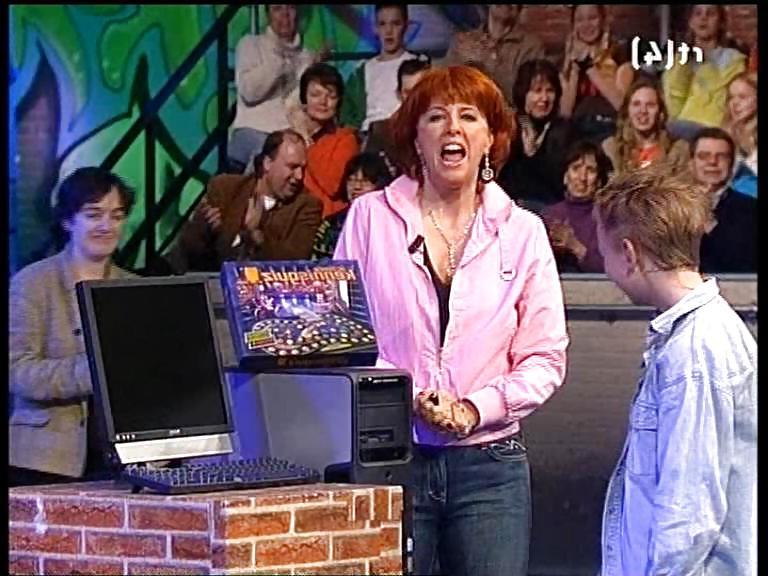 25P Dutch Milf celeb Chazia mourali