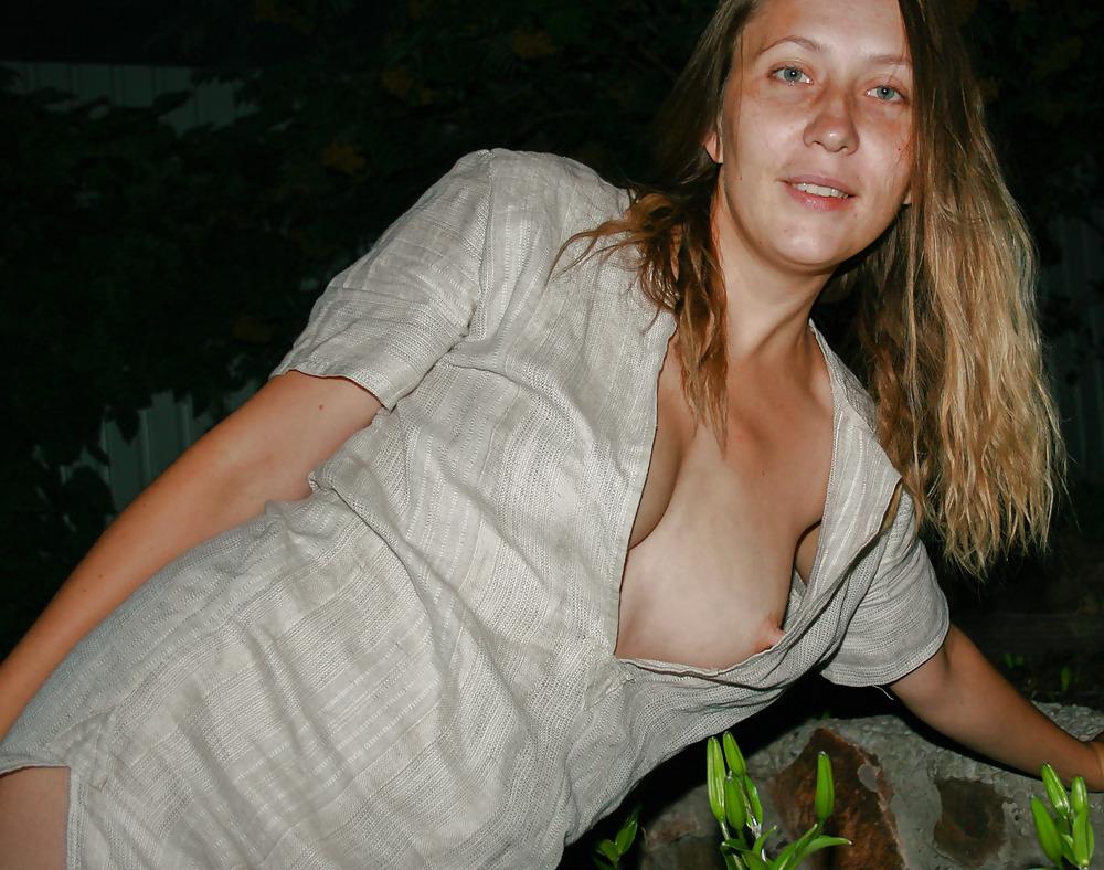 25P The Best - downblouse, down blouse, nipple slip, nip slip