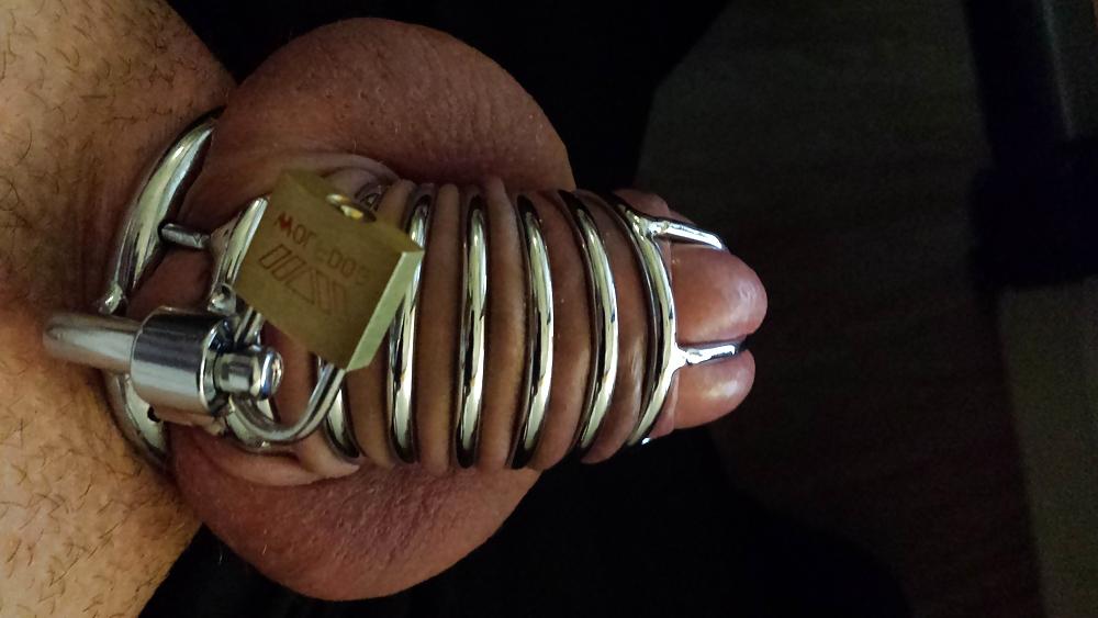 11P Chastity. For the first time a whole day! 