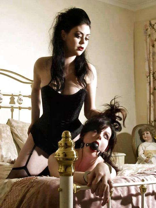 25P Slaves and their Doms