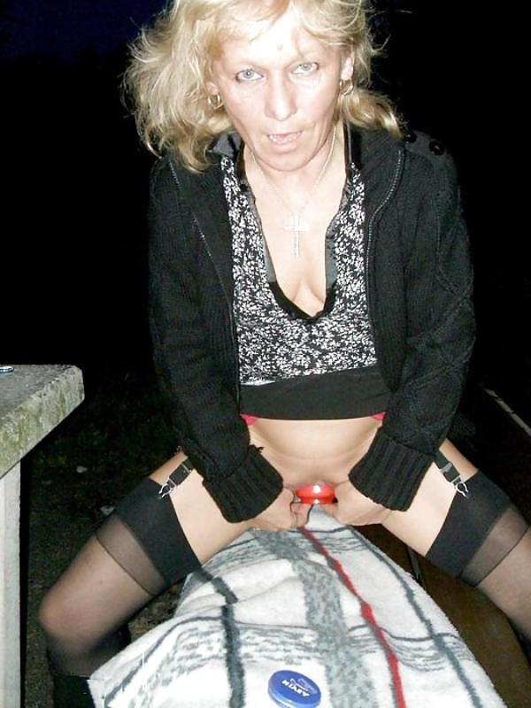 20P Nice Lady Like Dogging and Object