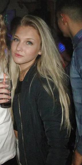 25P Dutch slut 33