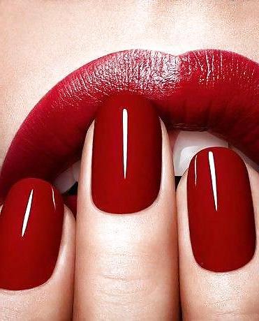 25P Red Lips, Red Nails