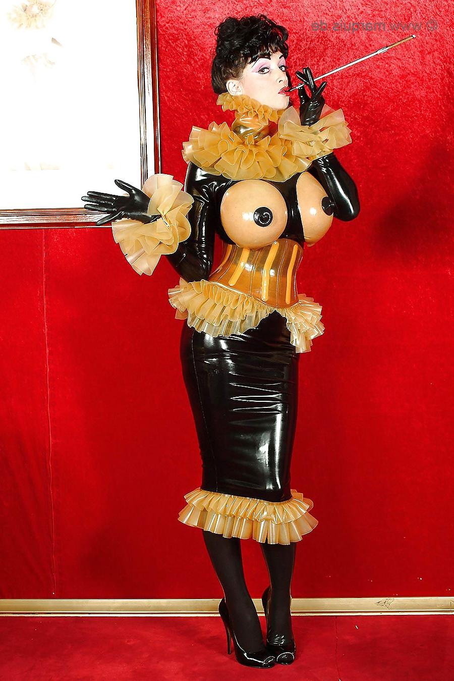 25P Rubber-Mistress Summer
