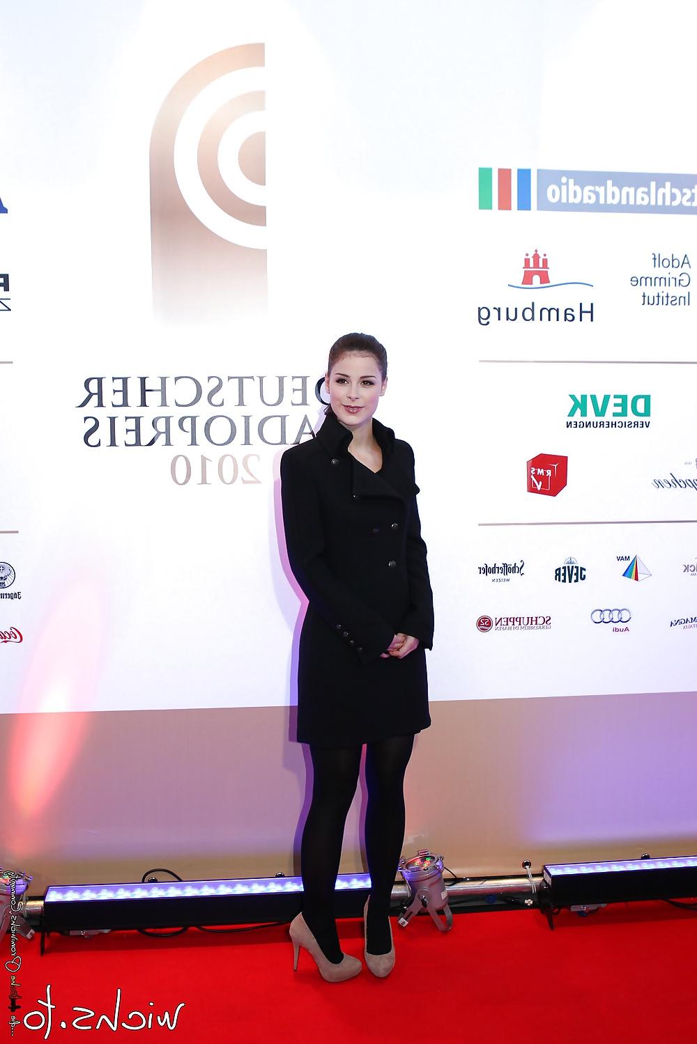 18P Lena Meyer-Landrut GEILE NYLONS & SAKKO