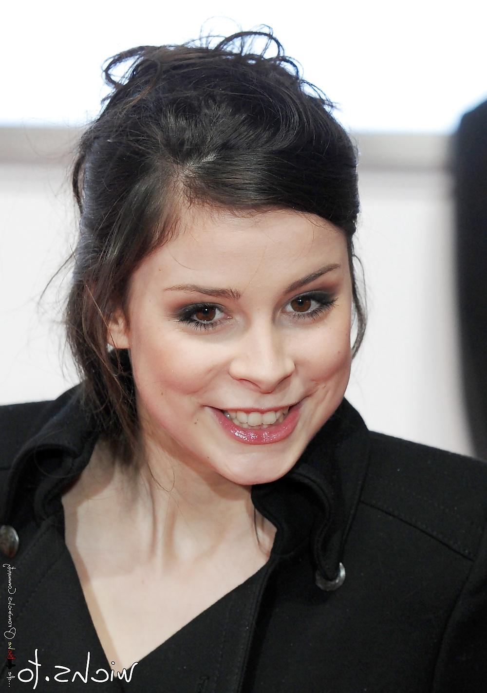 18P Lena Meyer-Landrut GEILE NYLONS & SAKKO