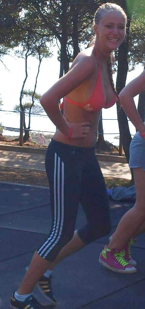25P Monica my ex girlfriend - summer holiday