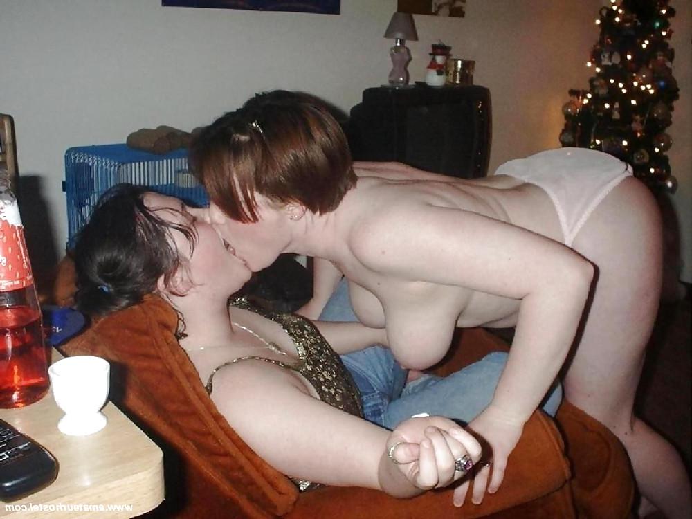 25P Nom Nom Pussy Lovers