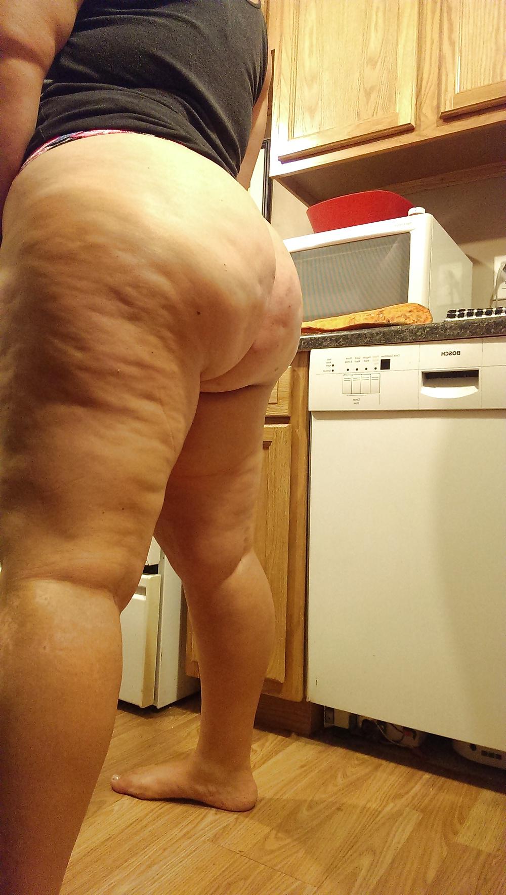 25P Pawg in Thong Quickie