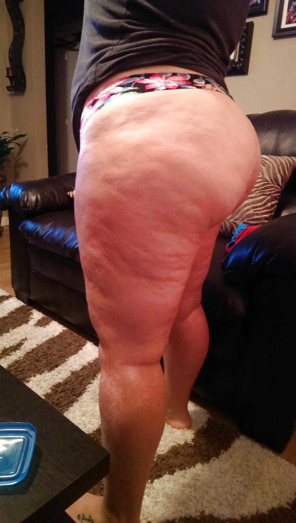 25P Pawg in Thong Quickie