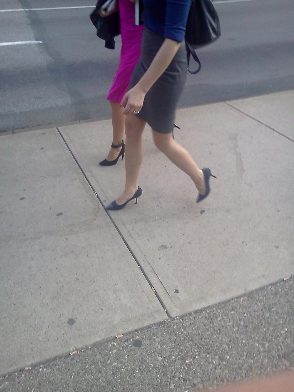 19P Love comments candid phone pics