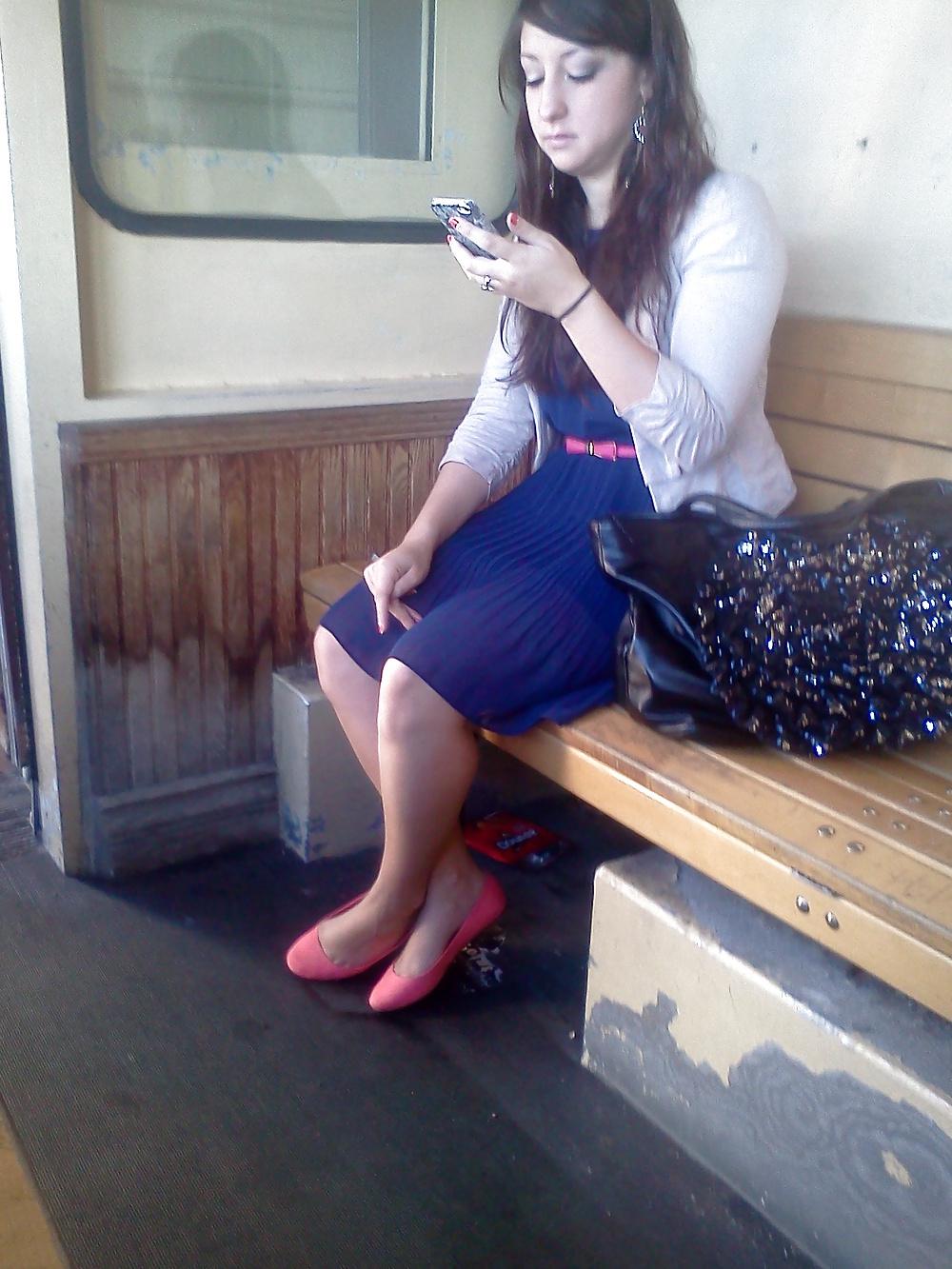 19P Love comments candid phone pics