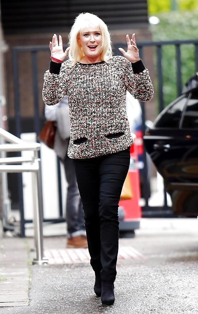 25P Bev Callard the Ultimate MILF