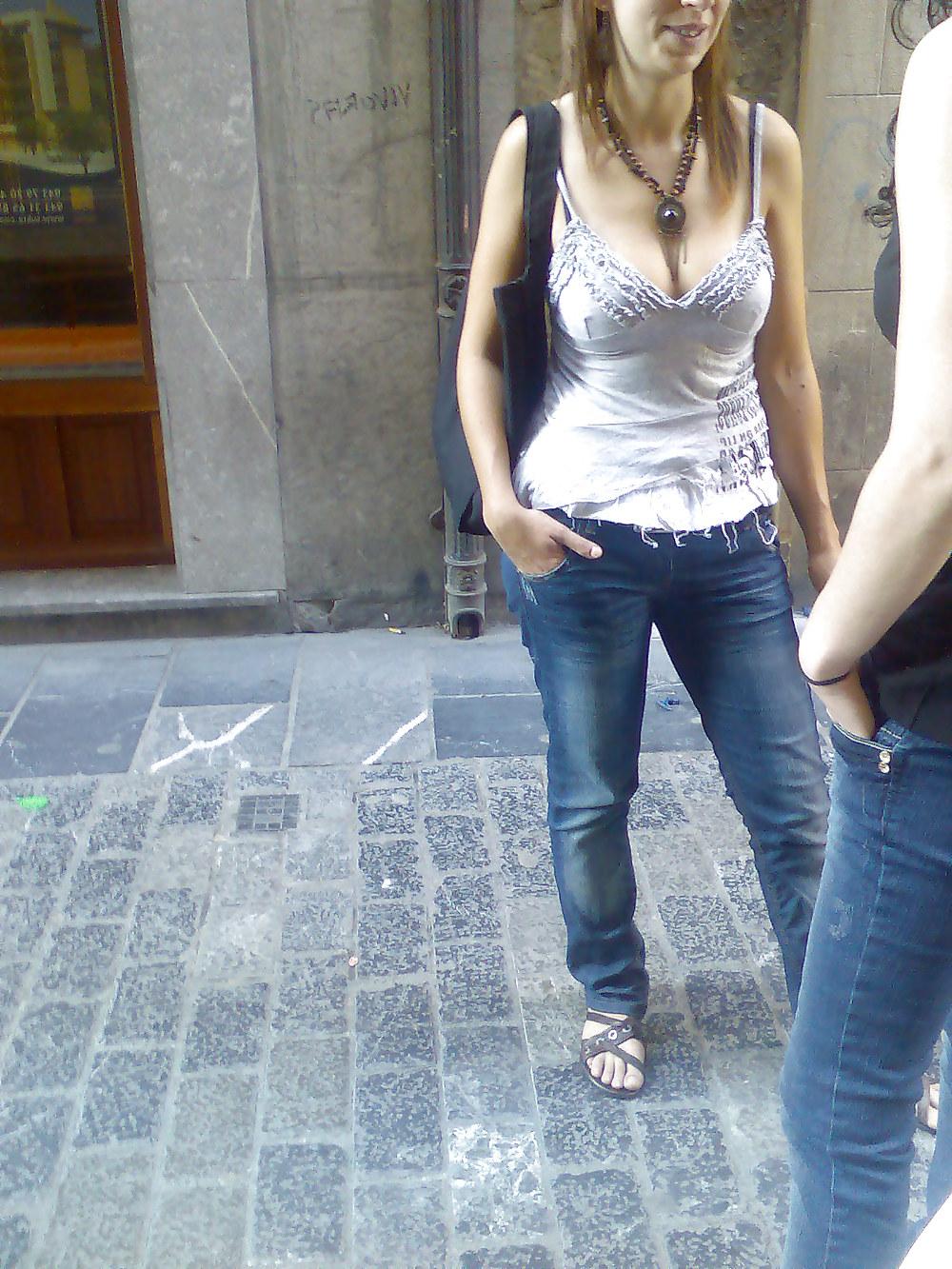 11P Escote de una amiga