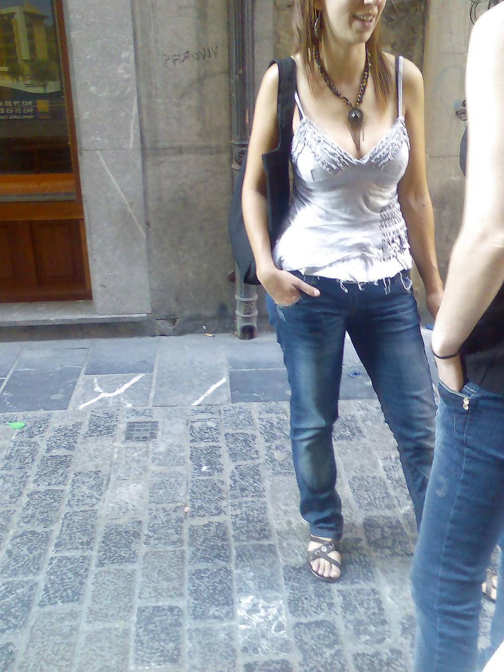 11P Escote de una amiga