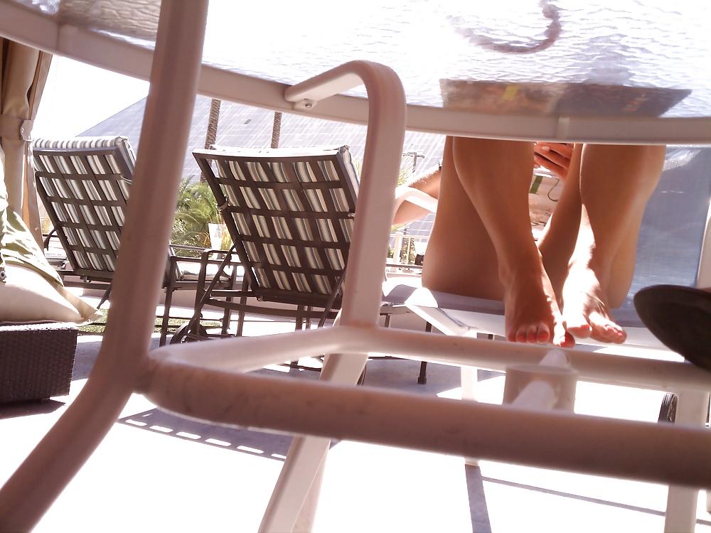 23P Wife's friend in bikinis